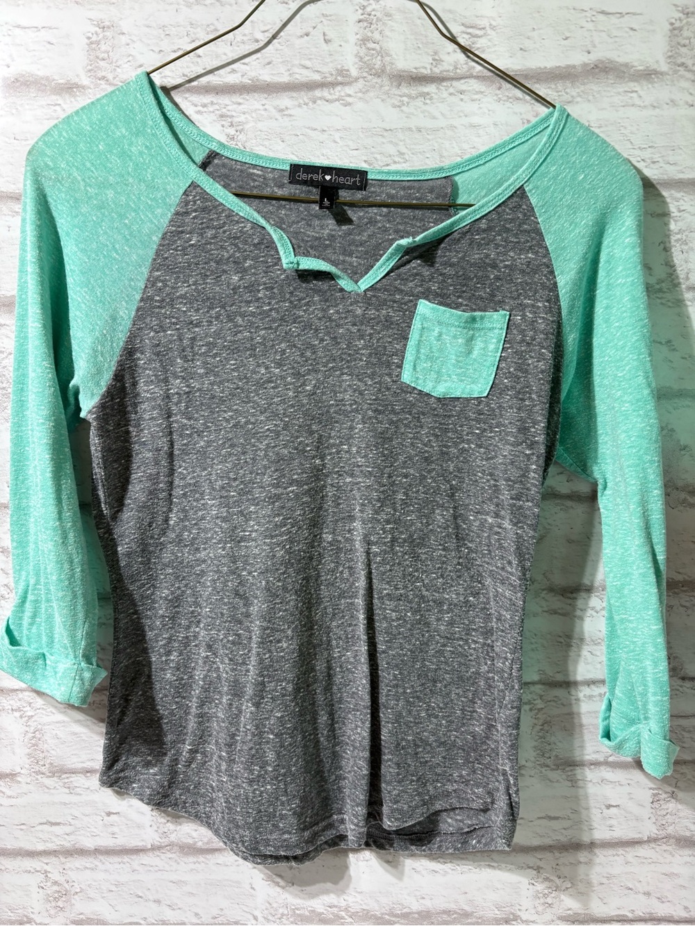Derek Heart Gray and Mint Raglan Pocket Long Sleeve Tee